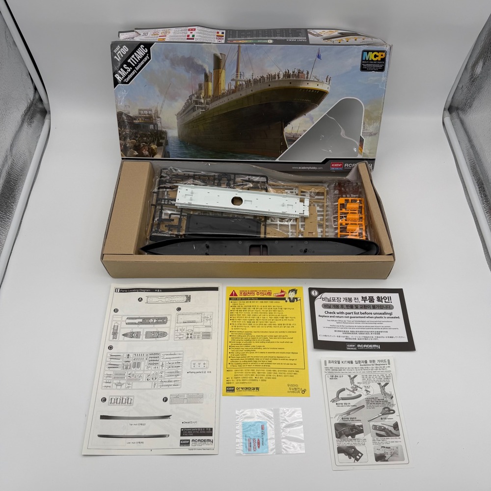 Academy R.M.S. Titanic Model Kit Centenary Anniversary 1/700 Scale 14214